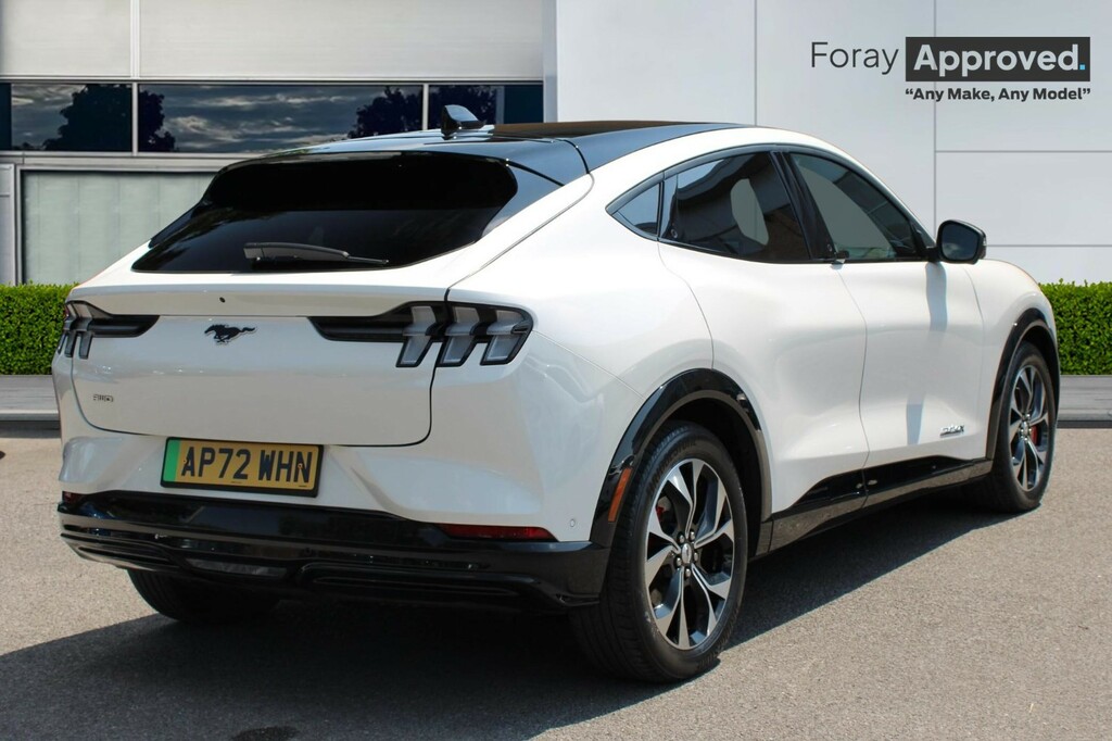Ford Mustang Mach-E 258Kw Extended Range 88Kwh Awd White
