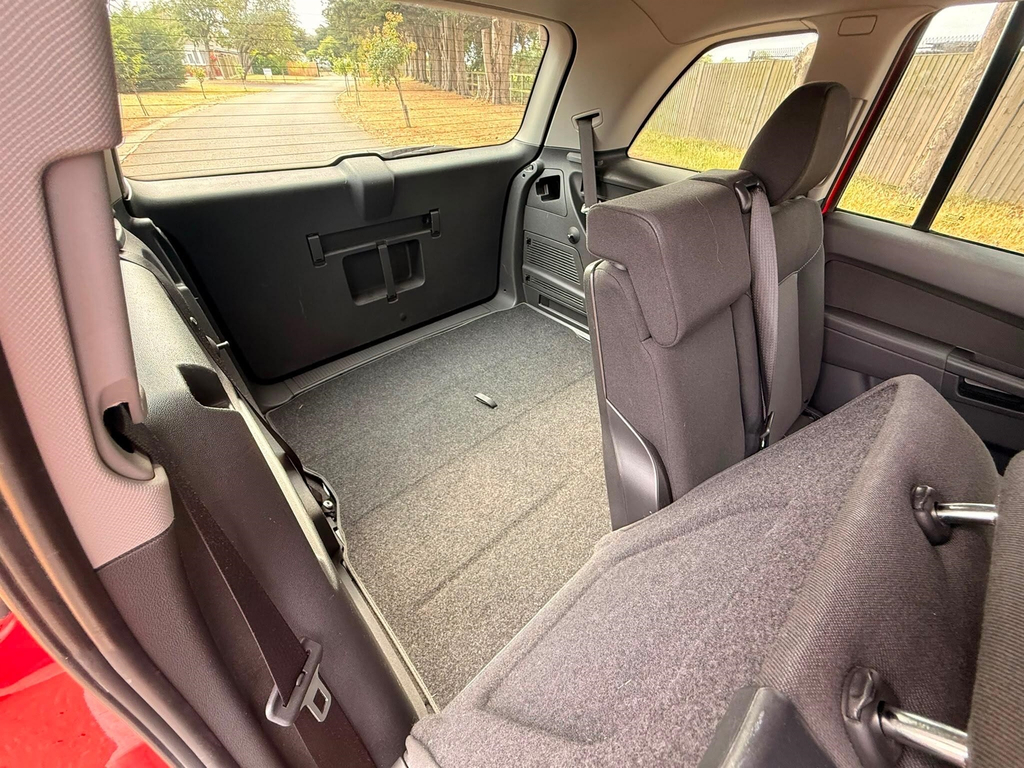 Vauxhall Zafira Mpv Red #20