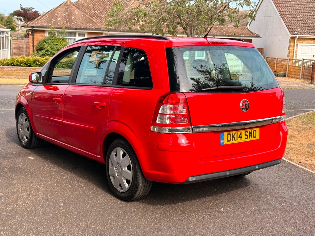 Vauxhall Zafira Mpv Red #11