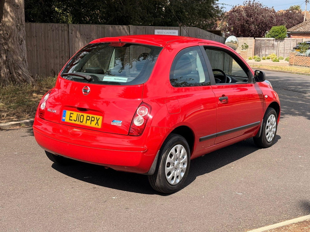 Nissan Micra N-tec Black #9