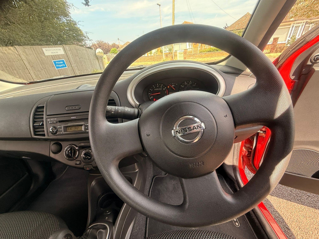 Nissan Micra N-tec Black #15