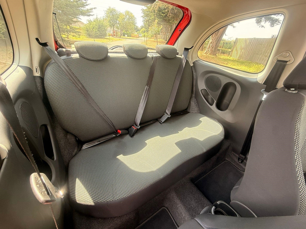 Nissan Micra N-tec Black #13