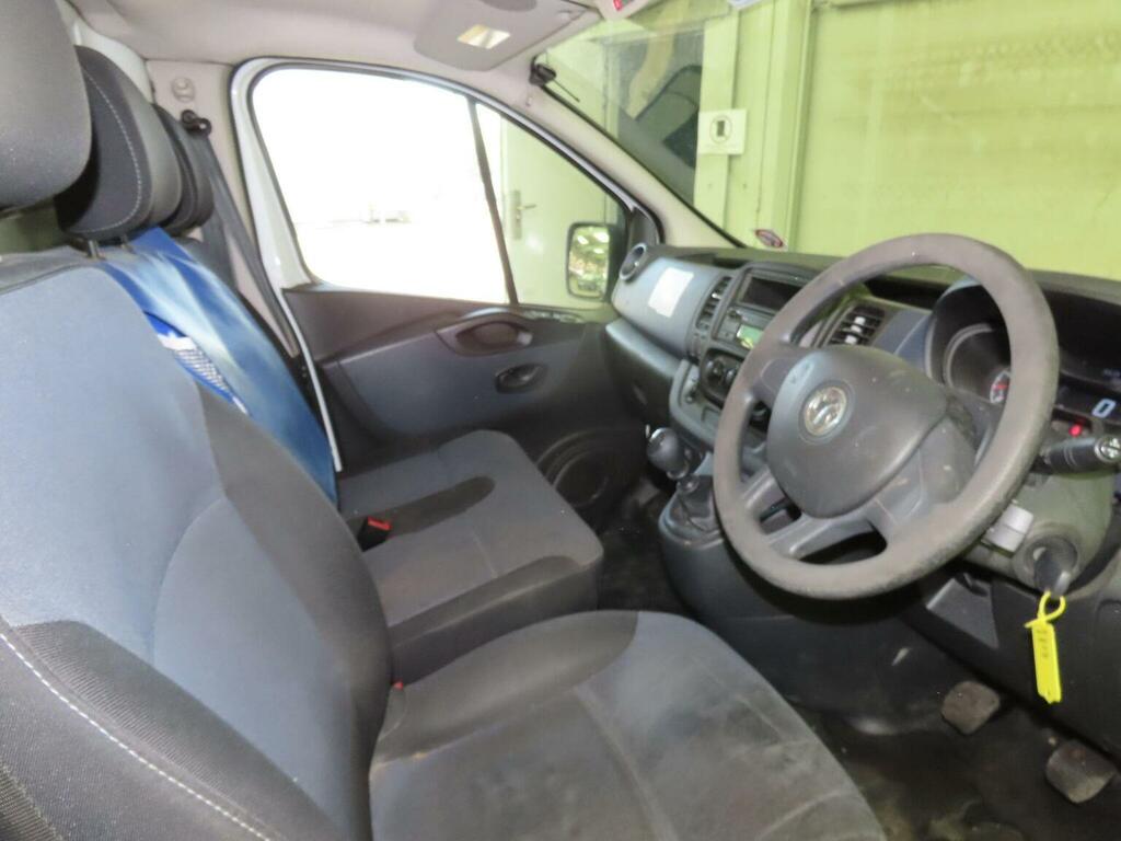 Vauxhall Vivaro Panel Van White #7