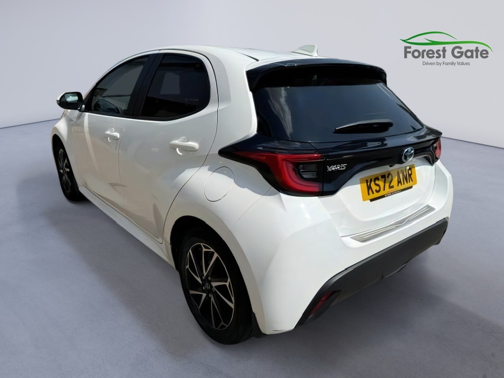 Toyota Yaris 1.5 Vvt-h Design Hatchback Hybrid E-cvt KS72ANR White #4