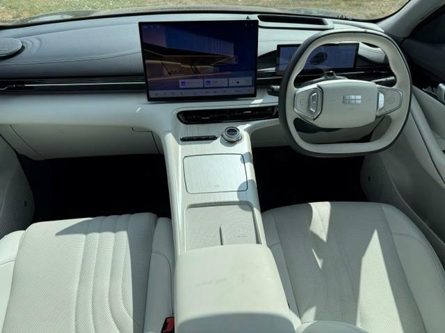 Geely EX5 160Kw Max 60Kwh Estate Silver #9