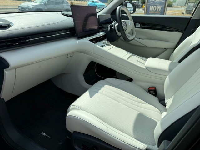 Geely EX5 160Kw Max 60Kwh Estate Silver #7