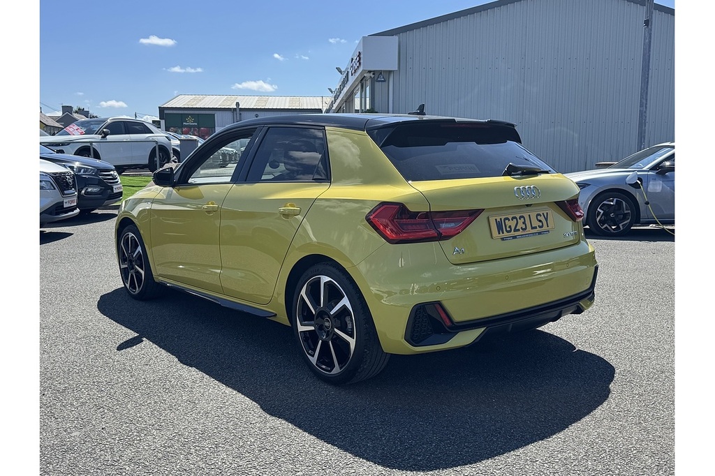Audi A1 1.0 Tfsi 30 Black Edition Sportback WG23LSY Yellow #6