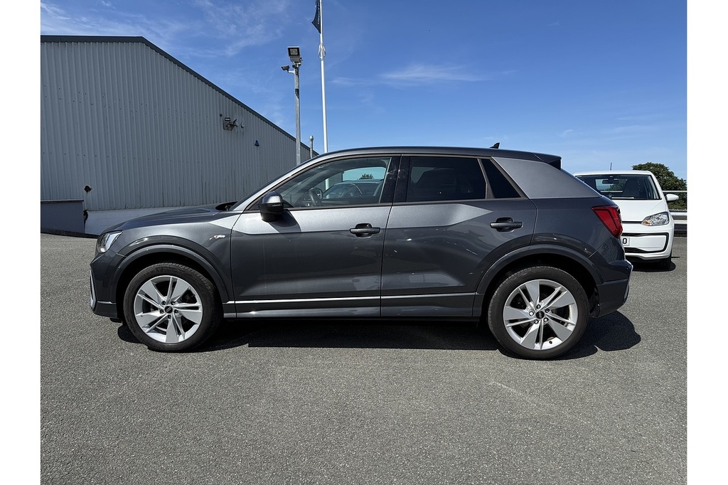 Audi Q2 Tfsi Cod S Line U14340 Ulez Grey #3