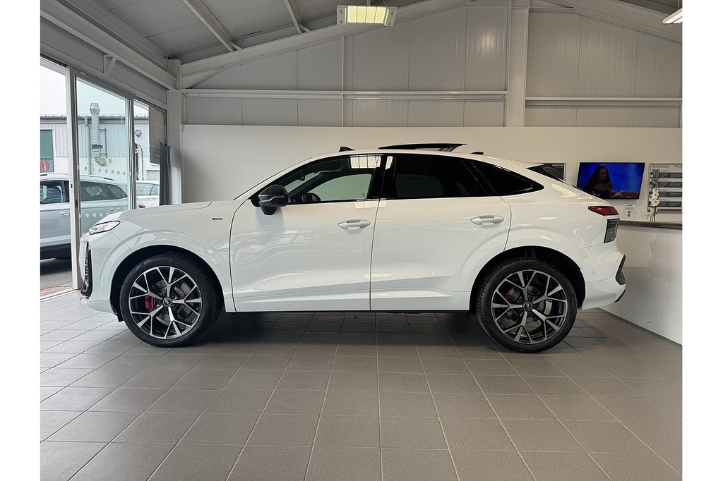 Audi Q3 Sportback Edition 1 Tfsi Quattro 204 Ps S Tronic White #6
