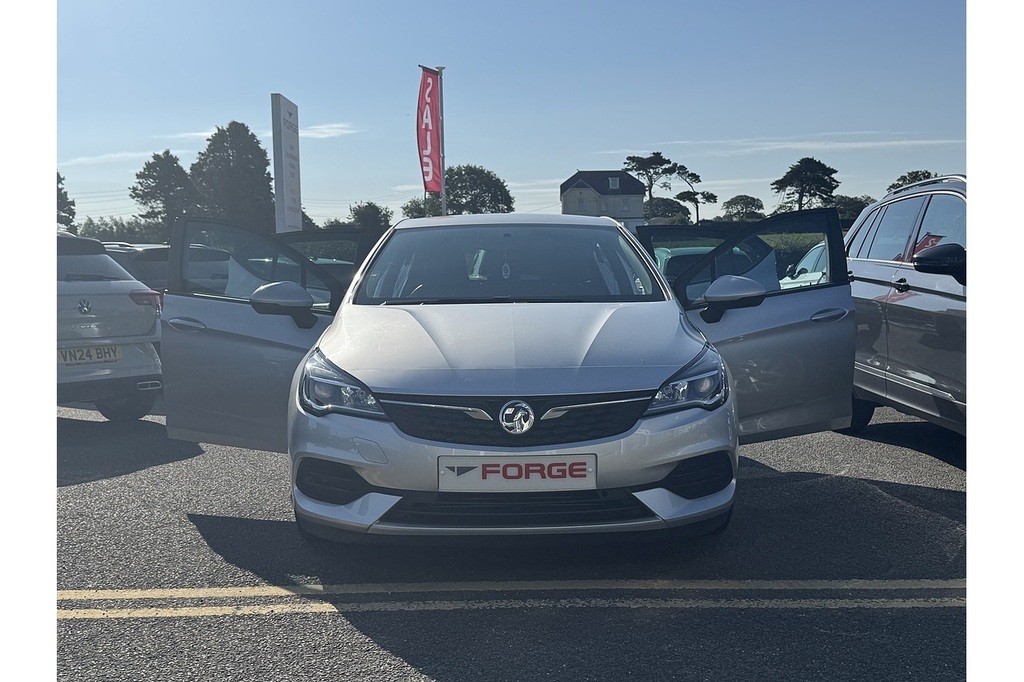 Vauxhall Astra 1.5 Turbo D Business Edition Nav Sports Tourer Eur #8