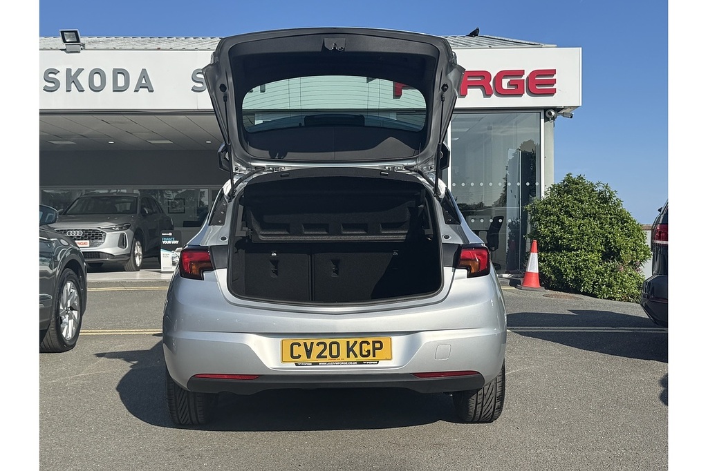 Vauxhall Astra 1.5 Turbo D Business Edition Nav Sports Tourer Eur #9