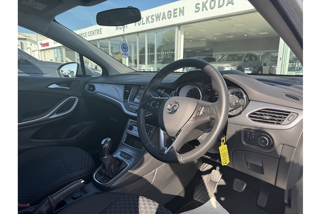 Vauxhall Astra 1.5 Turbo D Business Edition Nav Sports Tourer Eur #15