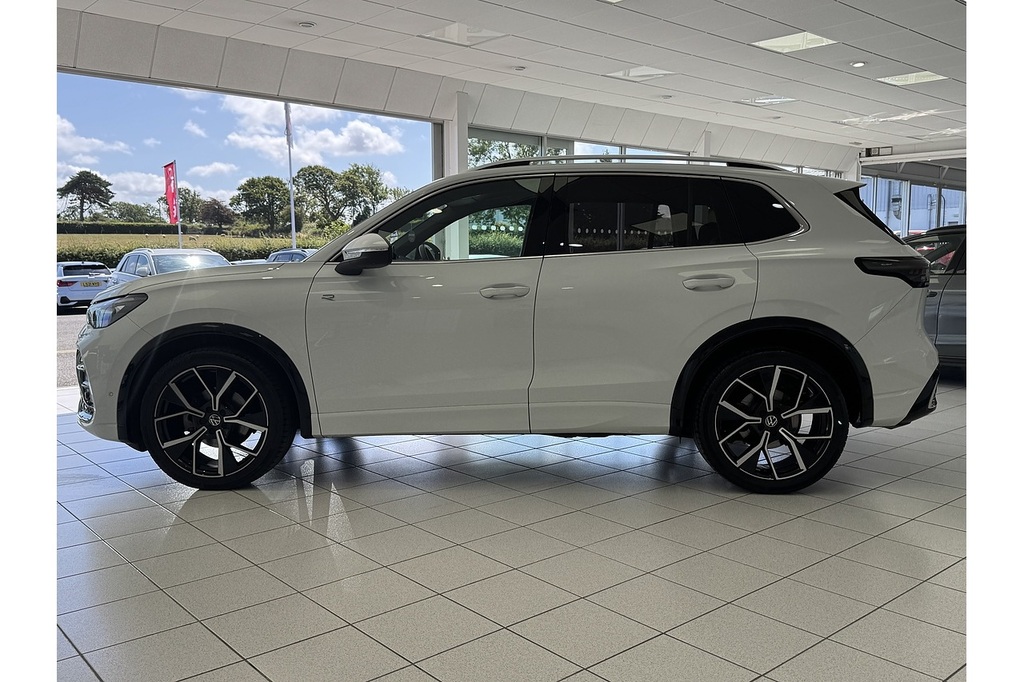 Volkswagen Tiguan Etsi Mhev R-line Launch Edition U14386 Ulez White #5