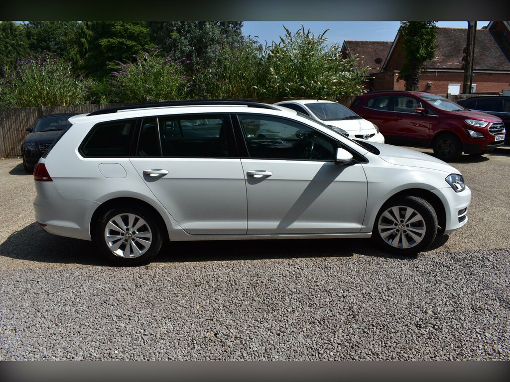 Volkswagen Golf 1.6 Tdi Bluemotion Tech Se Estate Manua VK15ATU White #2