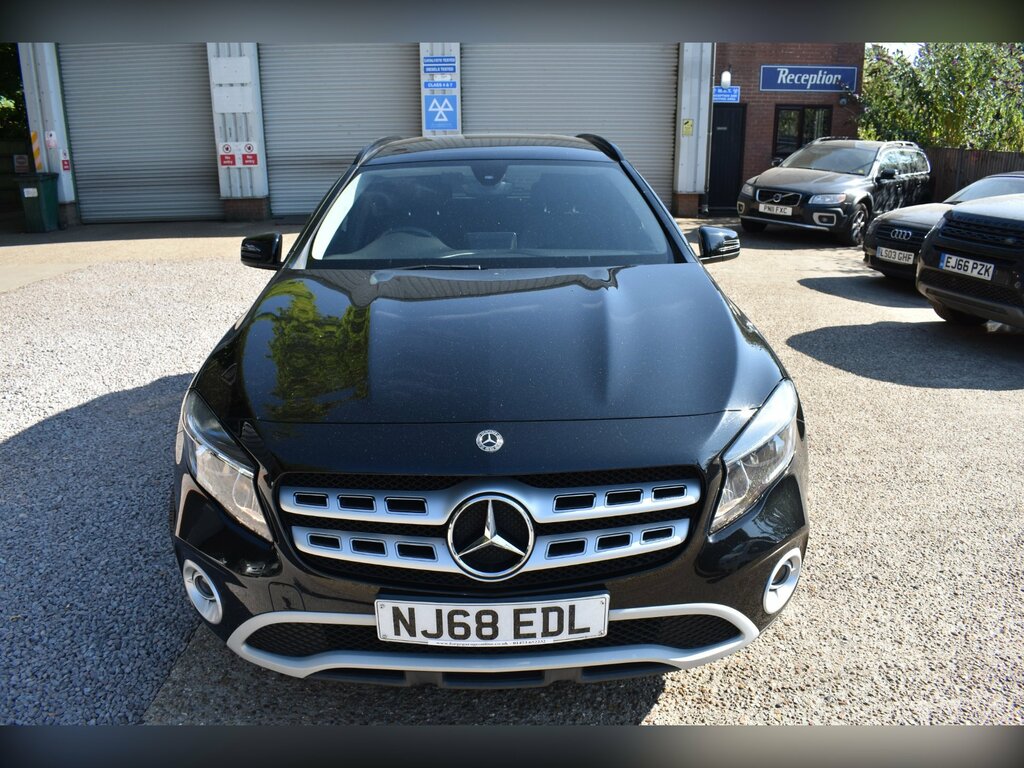 Mercedes-Benz GLA Class 1.6 Gla200 Se Suv Euro 6 Ss NJ68EDL Black #4