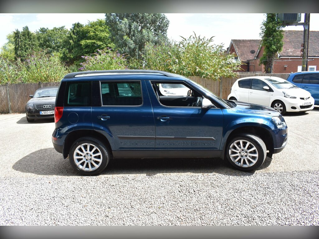 Skoda Yeti 1.2 Tsi Se Outdoor Euro 6 Ss Blue #2