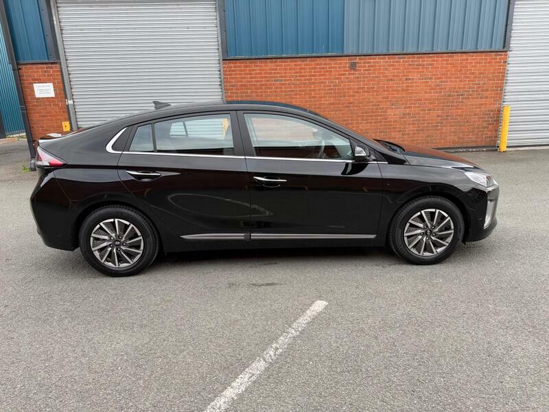 Hyundai Ioniq 38.3kwh-premium-auto-5dr DV72ONS Black #2