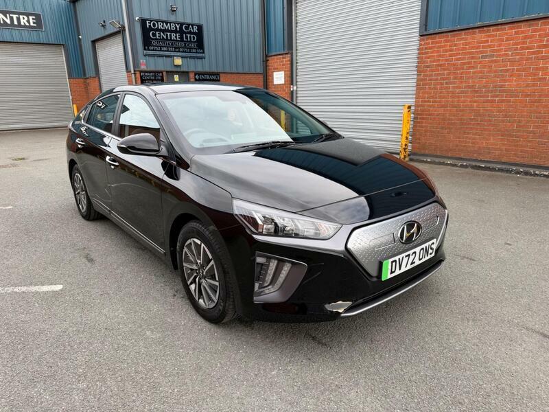 Hyundai Ioniq 38.3kwh-premium-auto-5dr Black