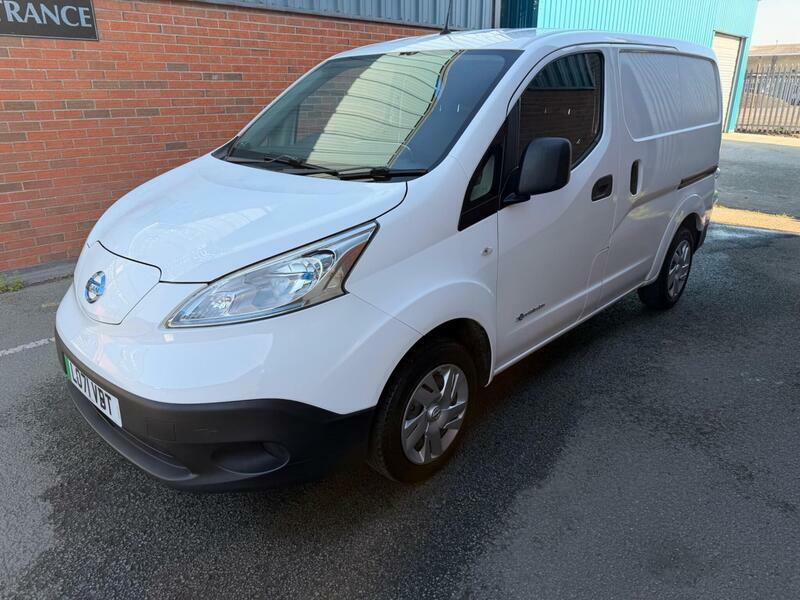 Nissan e-NV200 E Acenta Combi White #7