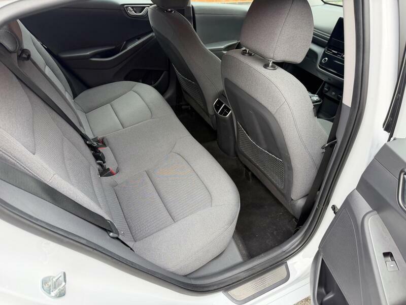 Hyundai Ioniq Hatchback Blue #12