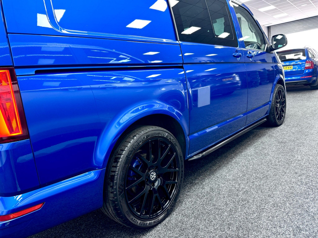 Volkswagen Transporter Sportline T32 Panel Van Sportline Black Edition Swb 204 Ps 2 Black #26