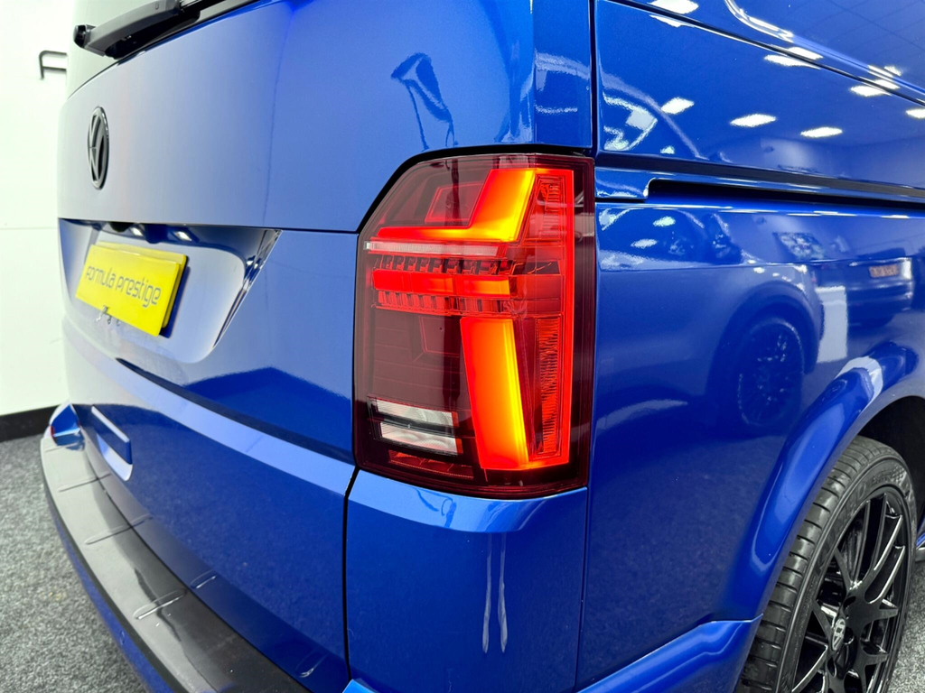 Volkswagen Transporter Sportline T32 Panel Van Sportline Black Edition Swb 204 Ps 2 Black #28