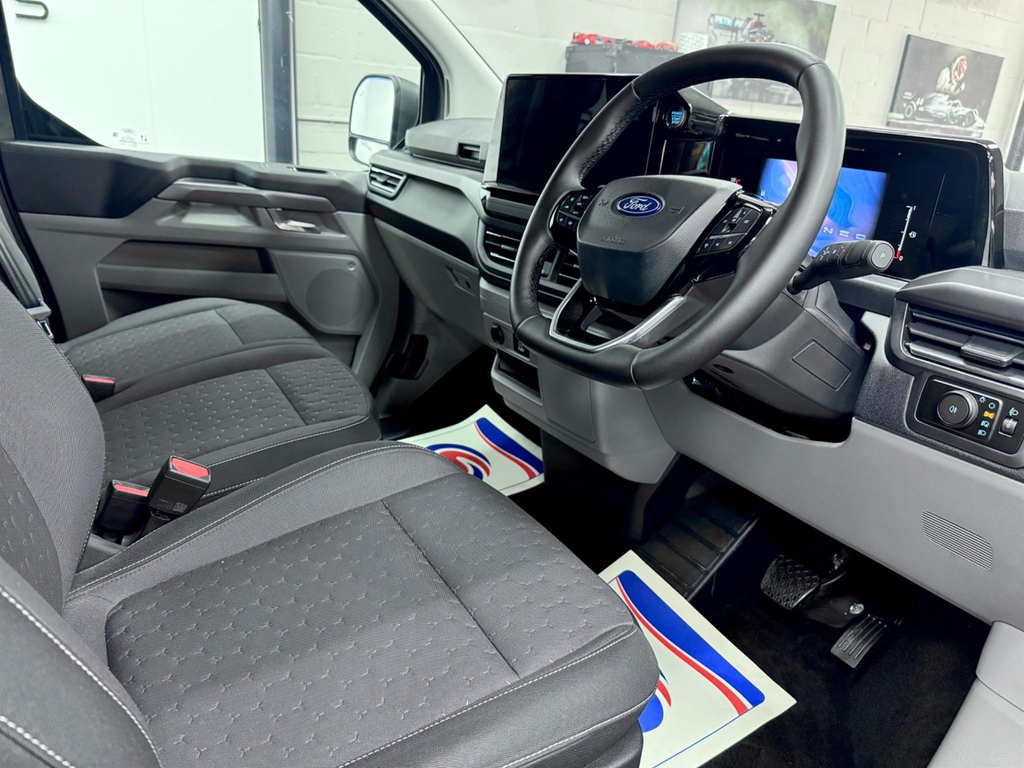 Ford Transit Custom 2.5 320 Duratec 11.8Kwh Limited Crew Van Euro BN26XJD #4