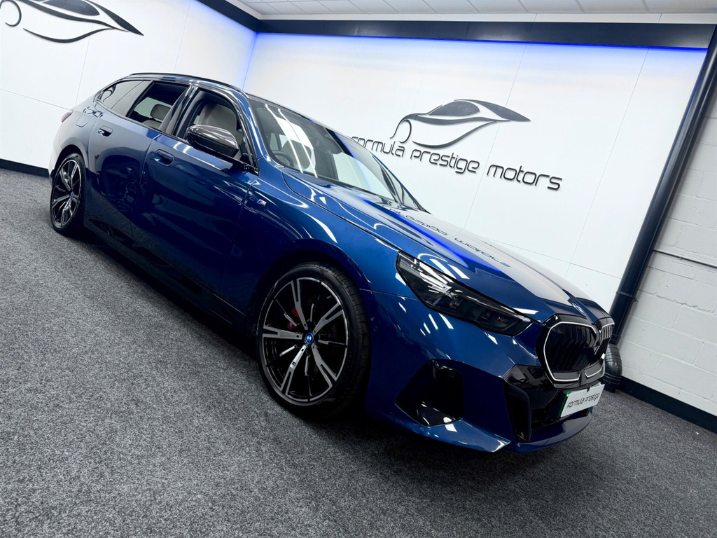 BMW i5 40 83.9Kwh M Sport Pro Touring Edrive 11