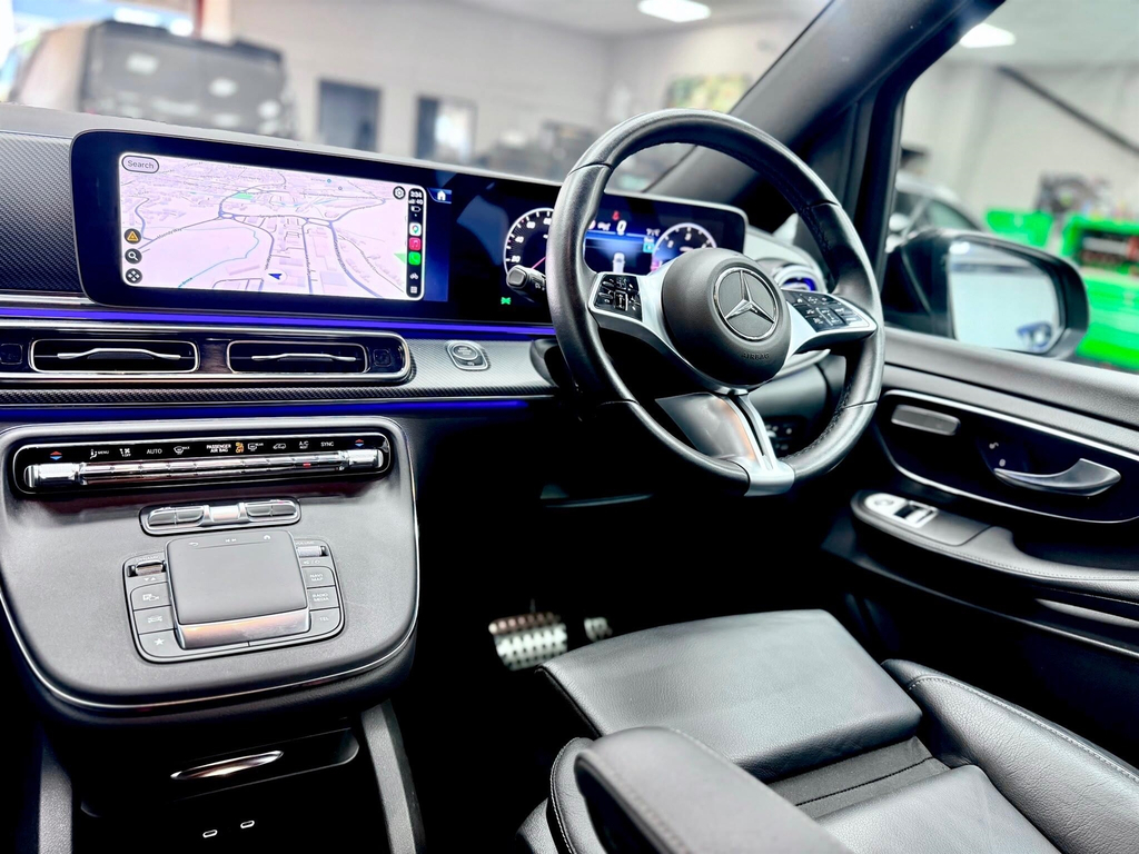 Mercedes-Benz V Class Mpv Black #17