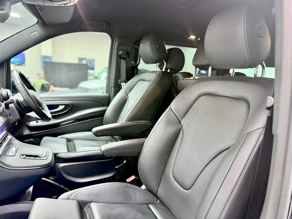 Mercedes-Benz V Class Mpv Black #34