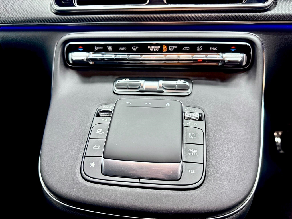 Mercedes-Benz V Class Mpv Black #9