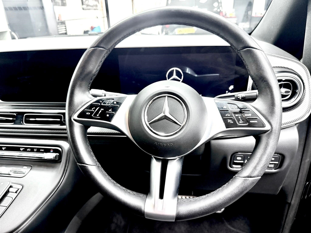 Mercedes-Benz V Class Mpv Black #13
