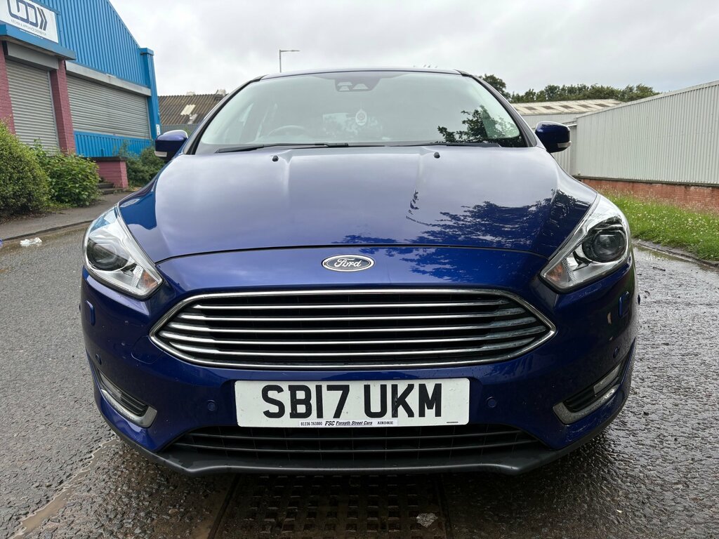 Ford Focus 1.5 Tdci Titanium X Hatchback Eu SB17UKM Blue #2