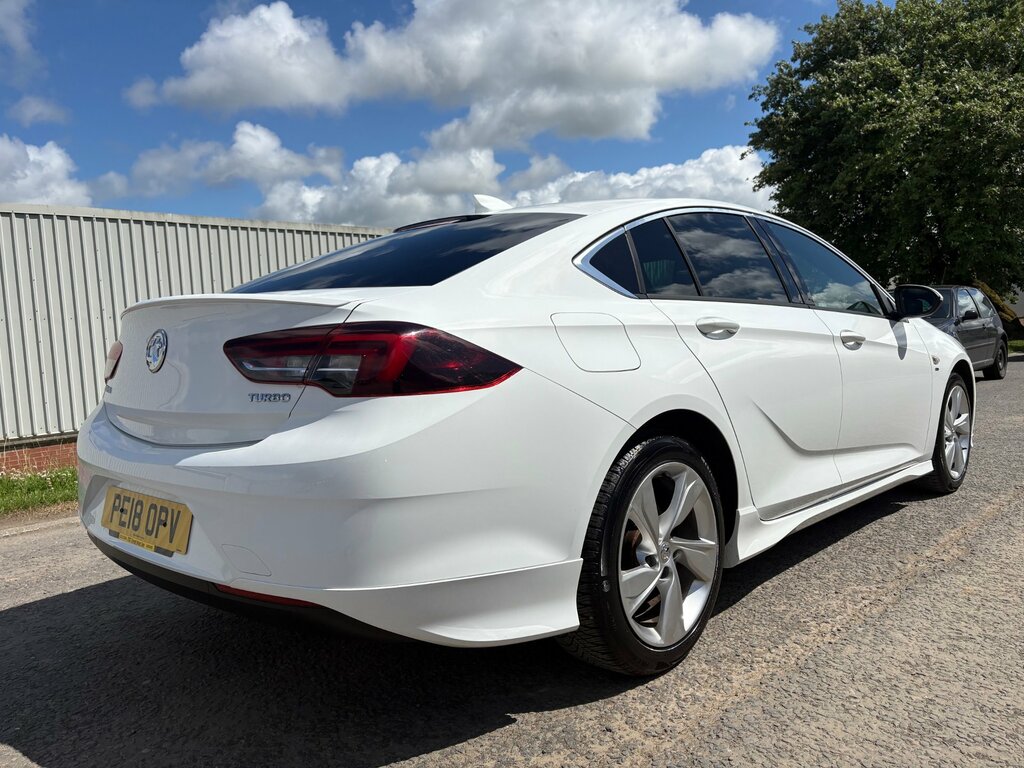 Vauxhall Insignia 1.5I Turbo Sri VX Line Nav Grand Sport White #3