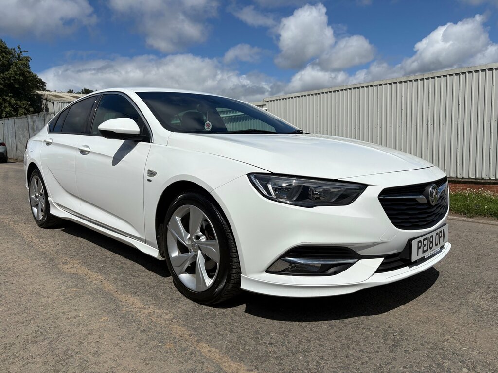 Vauxhall Insignia 1.5I Turbo Sri VX Line Nav Grand Sport White
