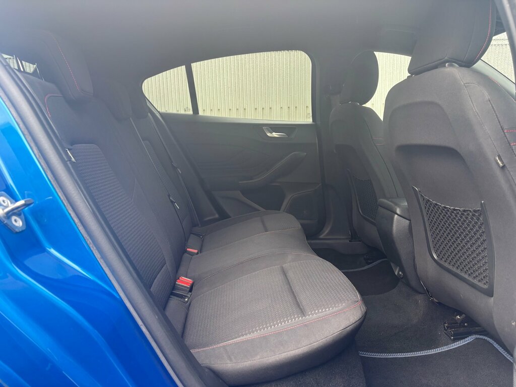 Ford Focus 1.0T Ecoboost St-line Hatchback SA68FXF Blue #5