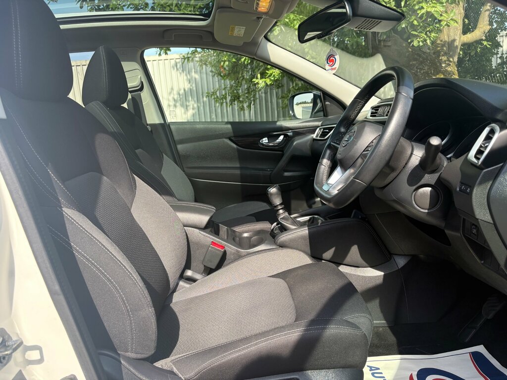 Nissan Qashqai 1.3 Dig-t N-connecta Suv Euro 6 White #4