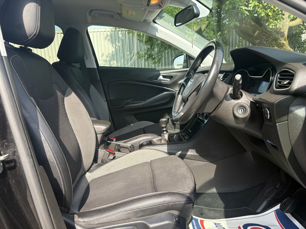 Vauxhall Grandland X 1.5 Turbo D Sri Nav Suv Euro 6 Black #4