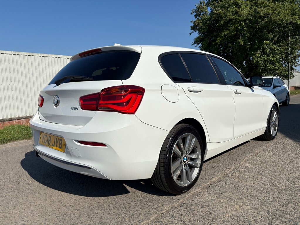 BMW 1 Series 1.5 118I Sport Hatchback Euro 6 White #3