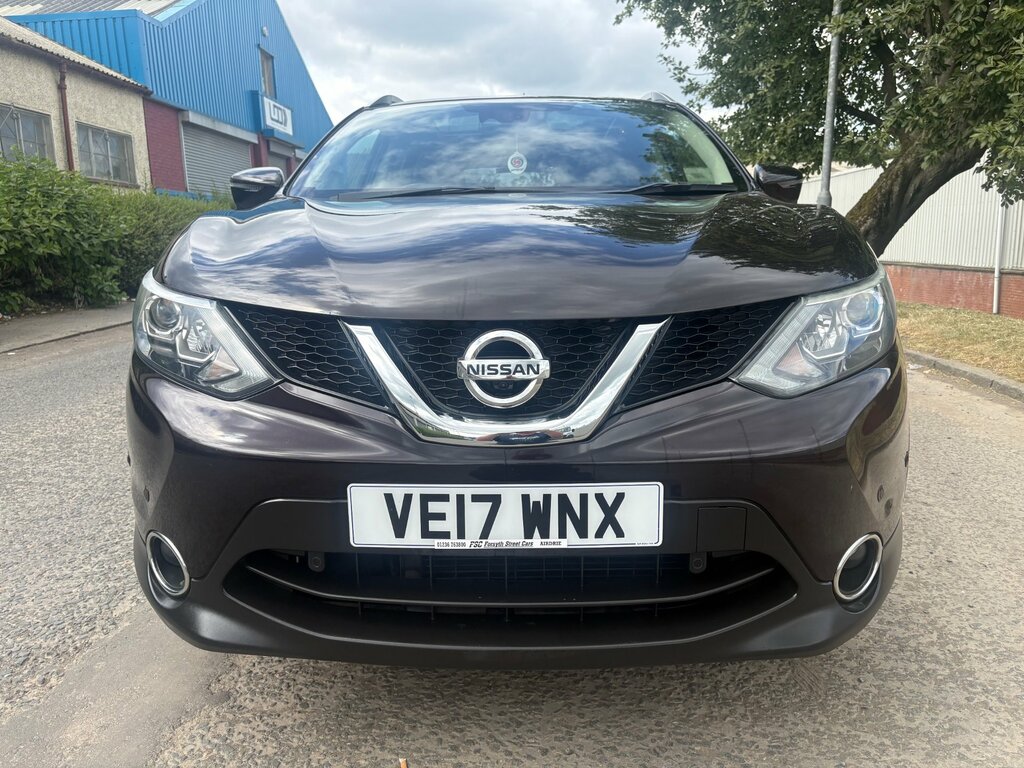Nissan Qashqai 1.6 Dci Tekna Suv 2Wd Euro 6 S VE17WNX Black #2