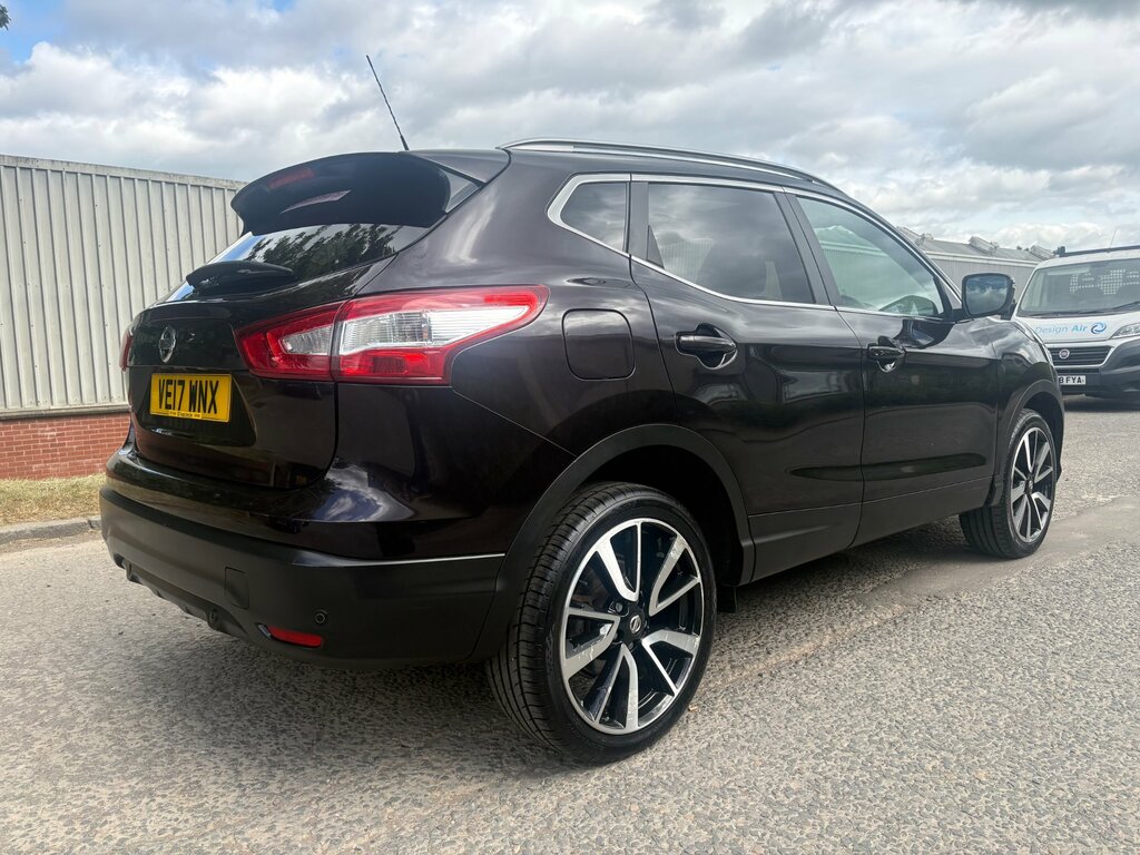 Nissan Qashqai 1.6 Dci Tekna Suv 2Wd Euro 6 S VE17WNX Black #3