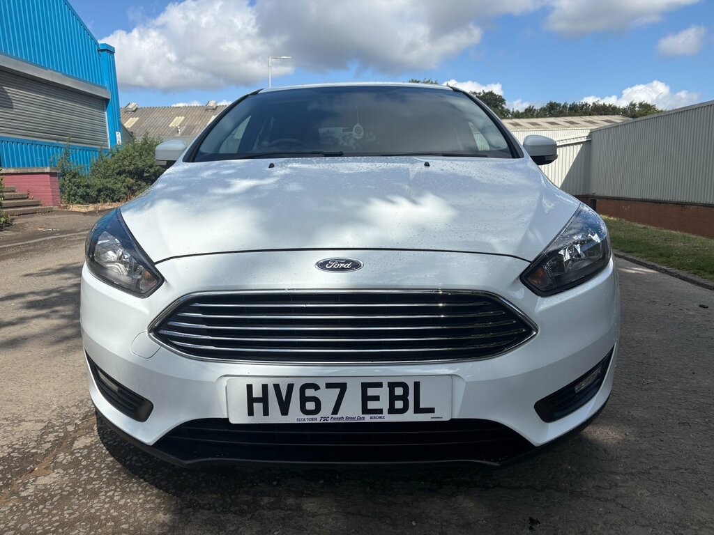 Ford Focus 1.5 Tdci Zetec Edition Hatchback White #2