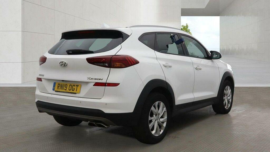 Hyundai Tucson 1.6 T-gdi Se Nav Euro 6 Ss White #4