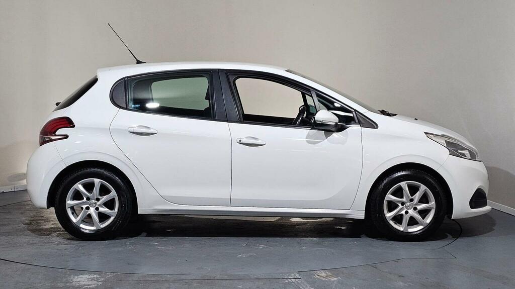 Peugeot 208 1.0 Puretech Active Euro 6 White #3