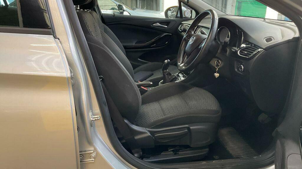 Vauxhall Astra 1.6 Elite Nav Ss 198 Bhp Black #9