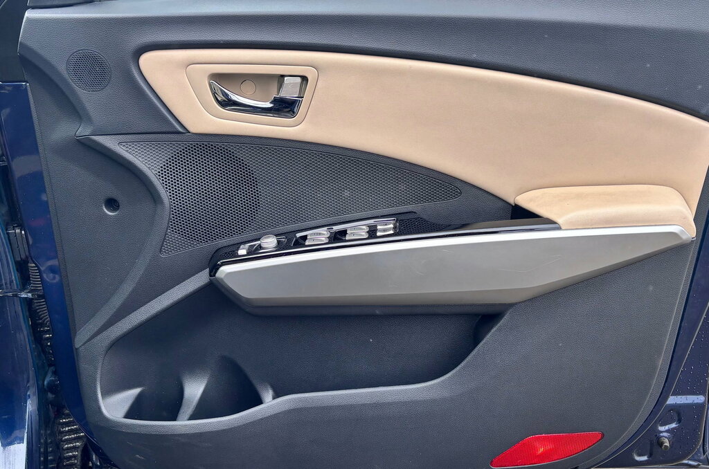 SsangYong Tivoli Hatchback Grey #9