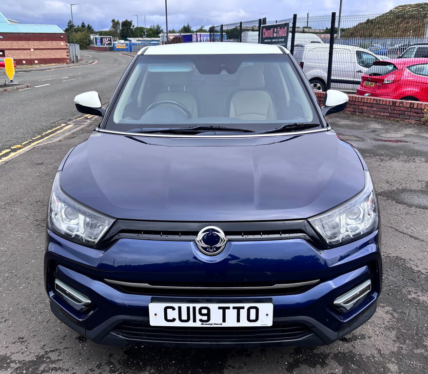 SsangYong Tivoli Hatchback Grey #19