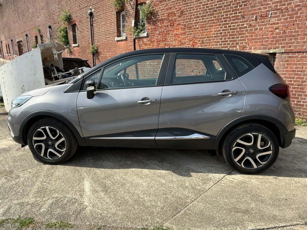 Renault Captur 0.9L Dynamique Nav Grey #3