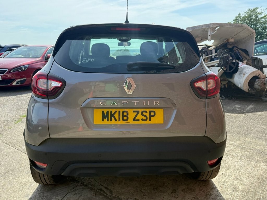 Renault Captur 0.9L Dynamique Nav Grey #5