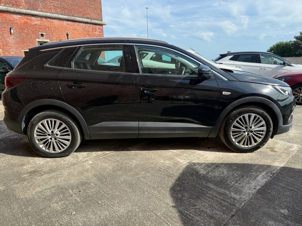 Vauxhall Grandland X 1.5L Business Edition Nav Black #3